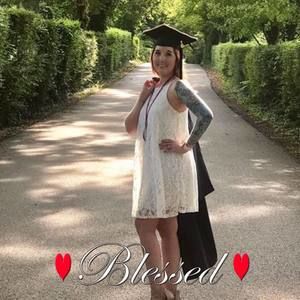 Meet your Posher, Angie